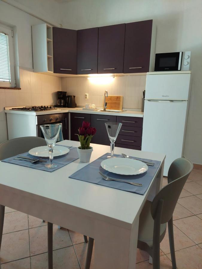 Apartman Lucija Seline Exteriör bild