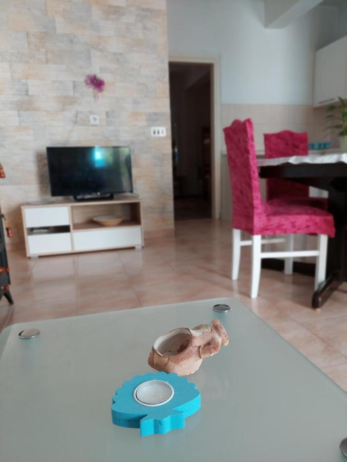 Apartman Lucija Seline Exteriör bild