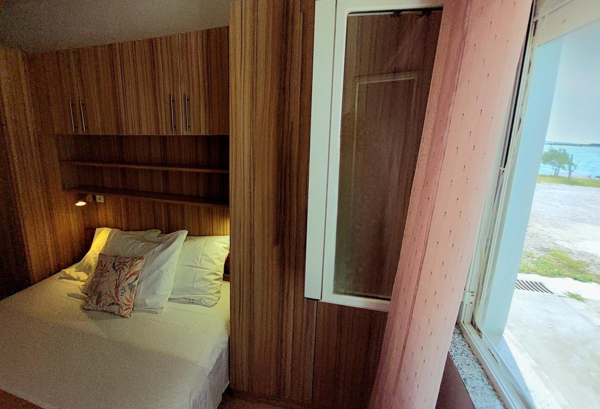 Apartman Lucija Seline Exteriör bild